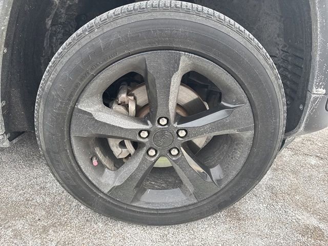 Used 2022 Jeep Grand Cherokee Altitude image 5