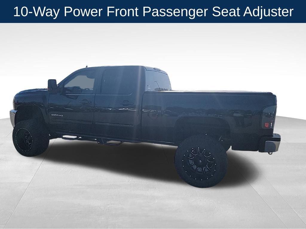Used 2011 Chevrolet Silverado 2500 LTZ w/ LTZ Plus Package image 12