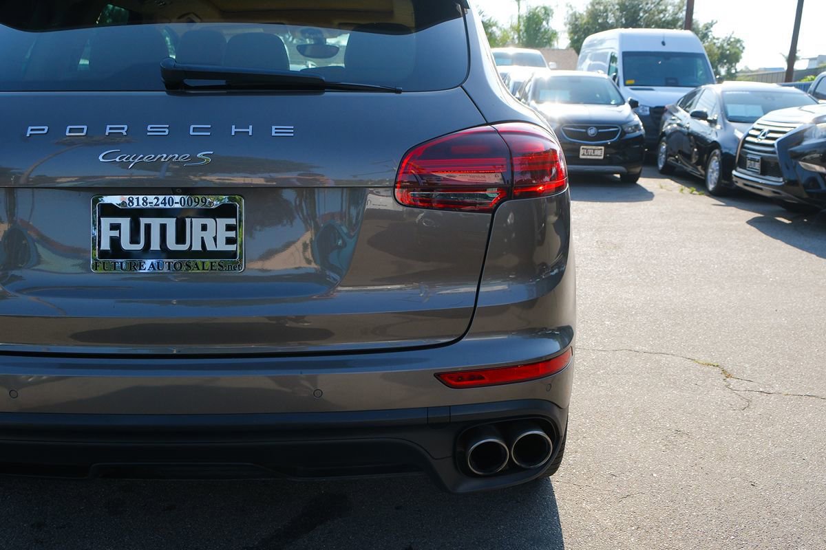 Used 2015 Porsche Cayenne S AWD/4WD image 42