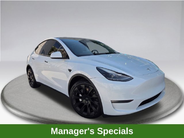 Used 2024 Tesla Model Y Long Range AWD/4WD image 2