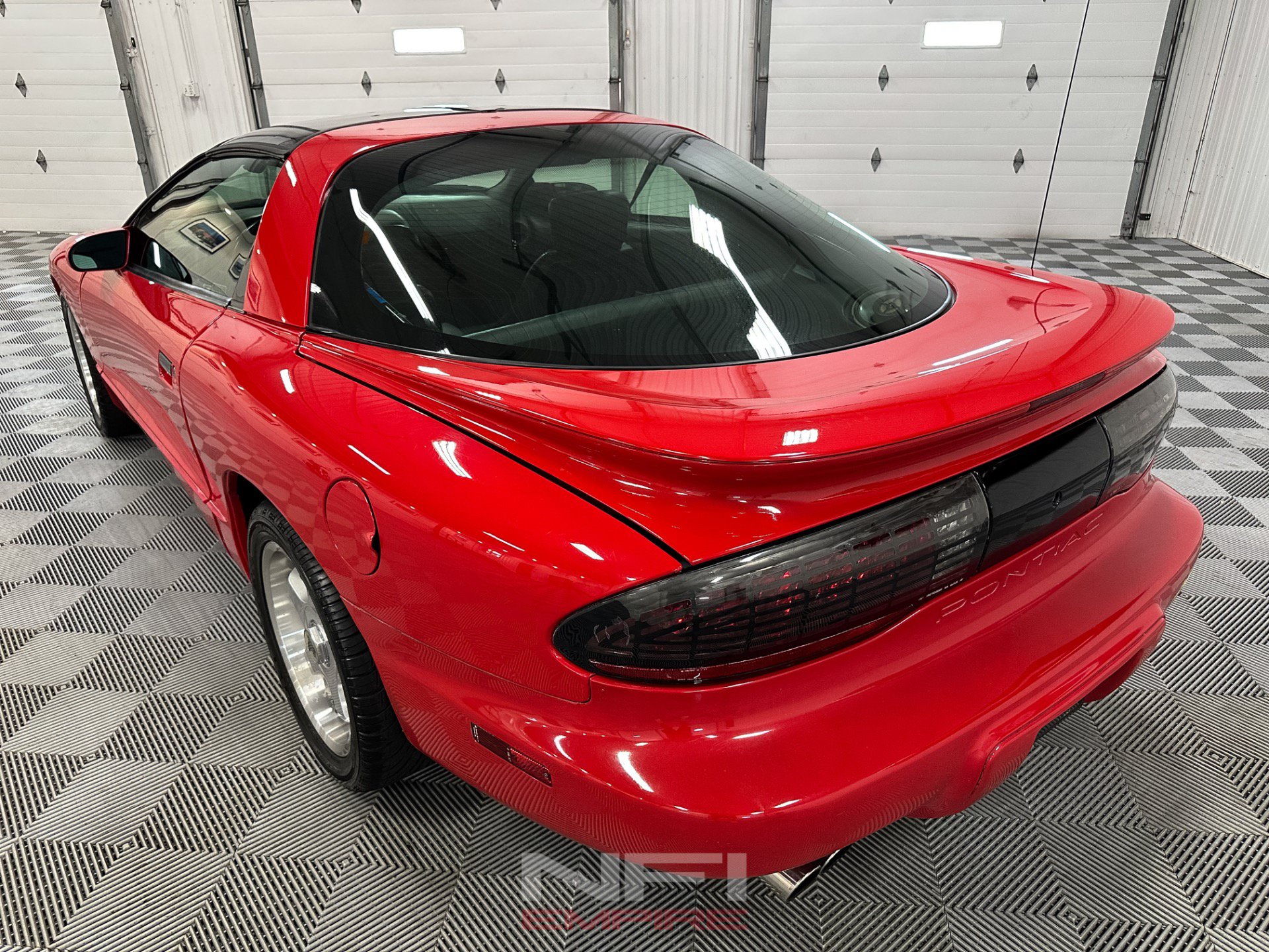 Used 1994 Pontiac Firebird Formula RWD image 10