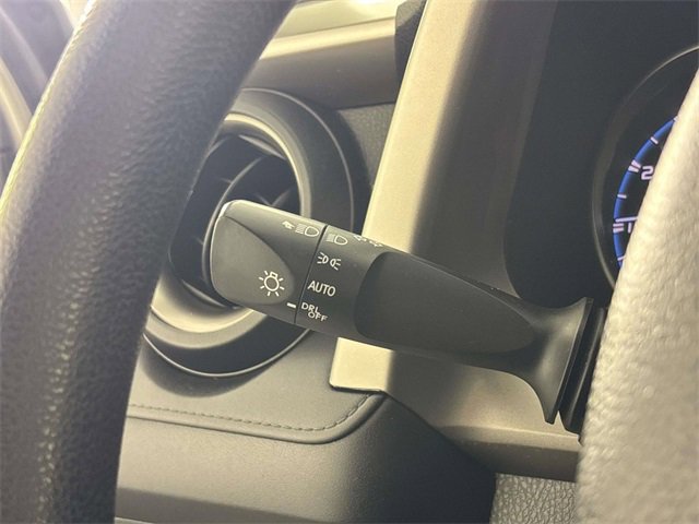 Used 2018 Toyota RAV4 LE image 25