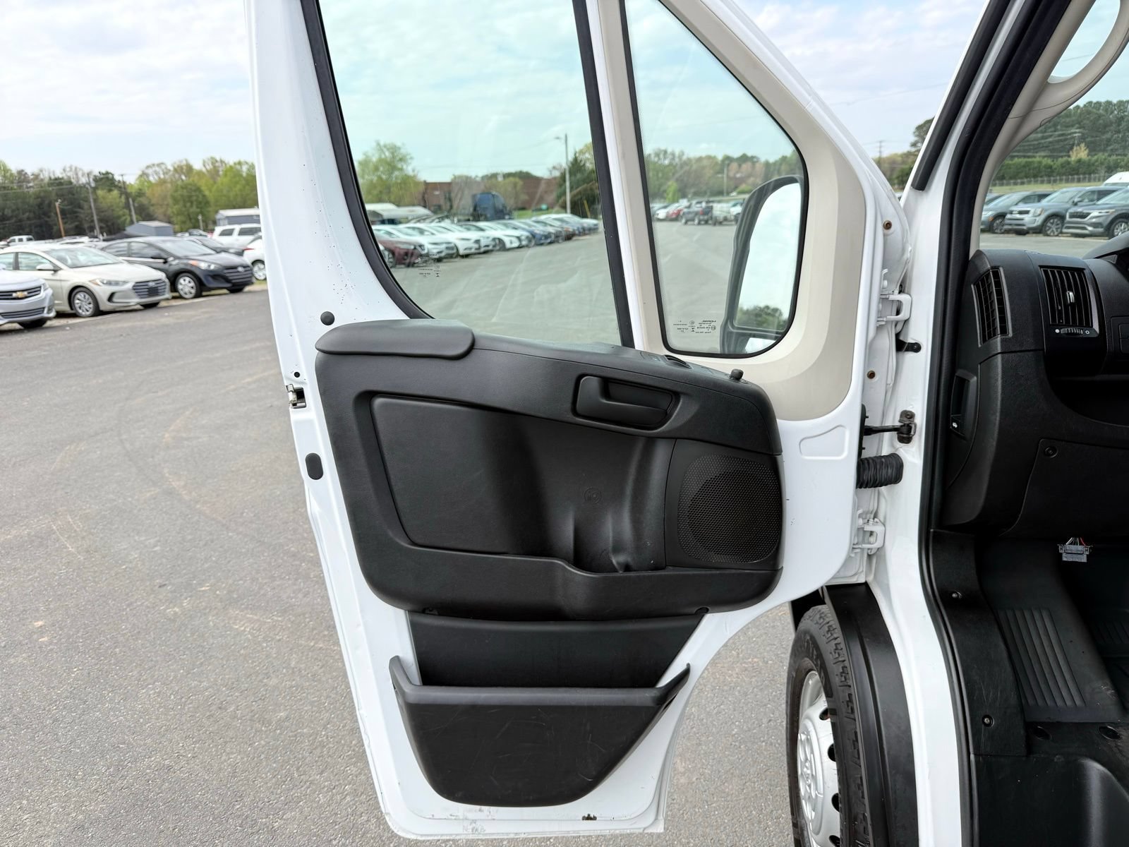 Used 2021 RAM ProMaster 2500 FWD image 15