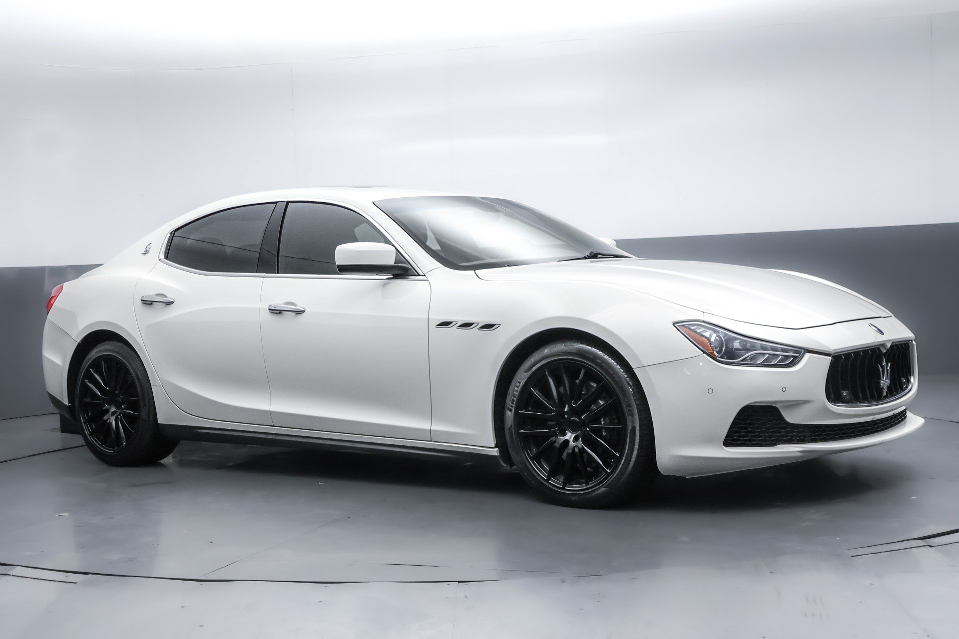 Used 2014 Maserati Ghibli S Q4 AWD/4WD image 29