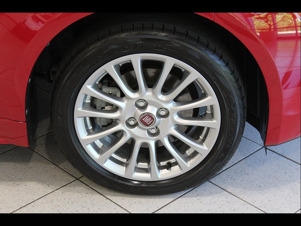 Used 2019 FIAT 124 Spider Classica w/ Technology Group RWD image 10