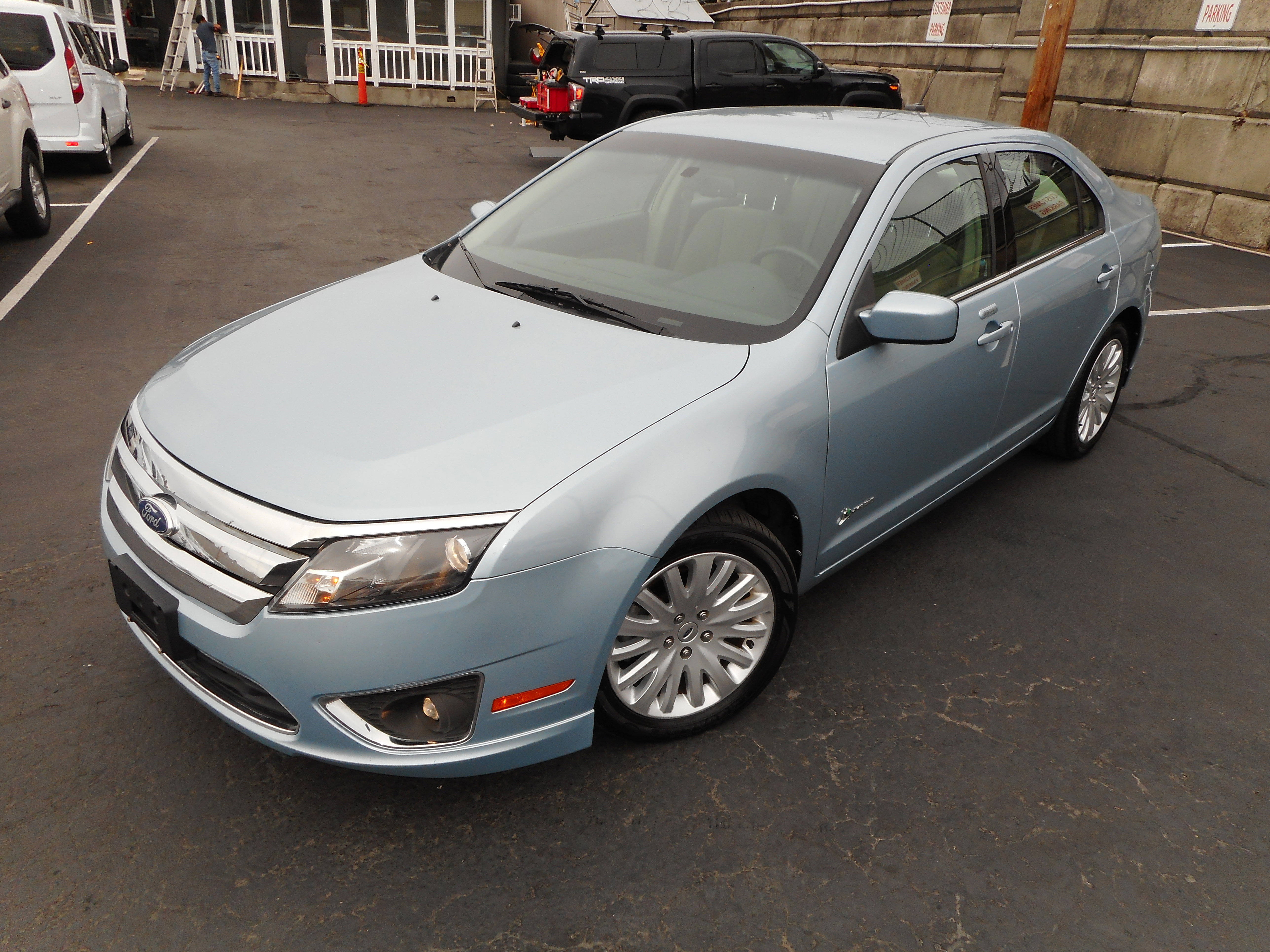 Used 2010 Ford Fusion Hybrid image 4
