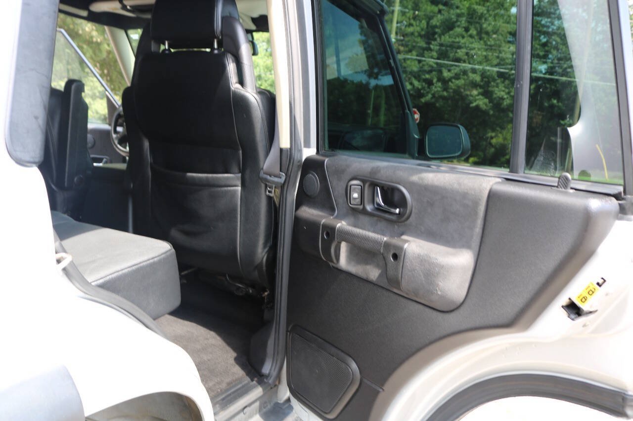 Used 2004 Land Rover Discovery HSE AWD/4WD image 31