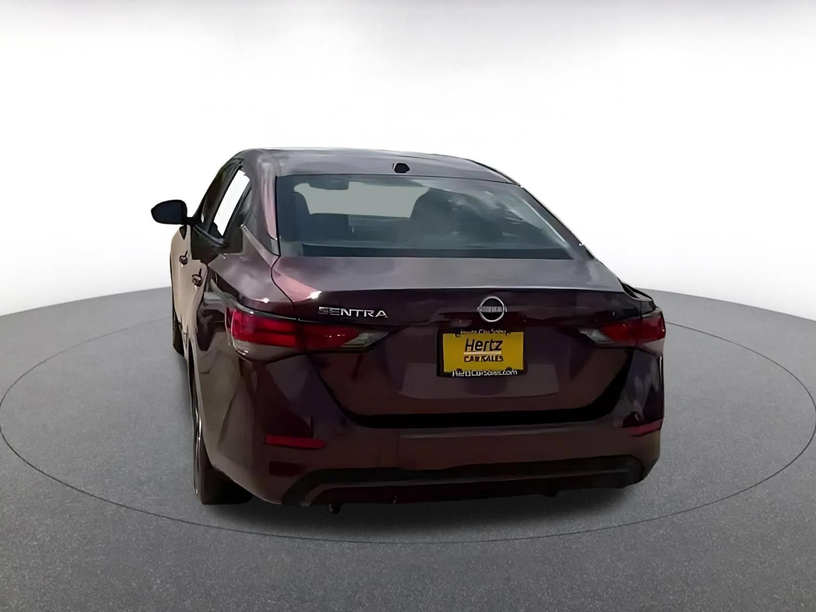 Used 2025 Nissan Sentra SV FWD image 9