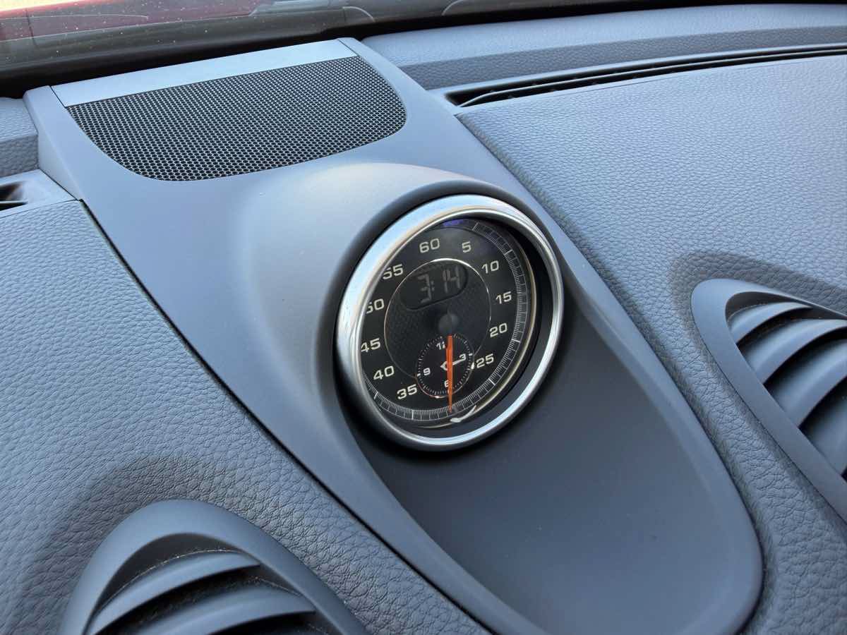 Used 2019 Porsche 718 Cayman RWD image 25