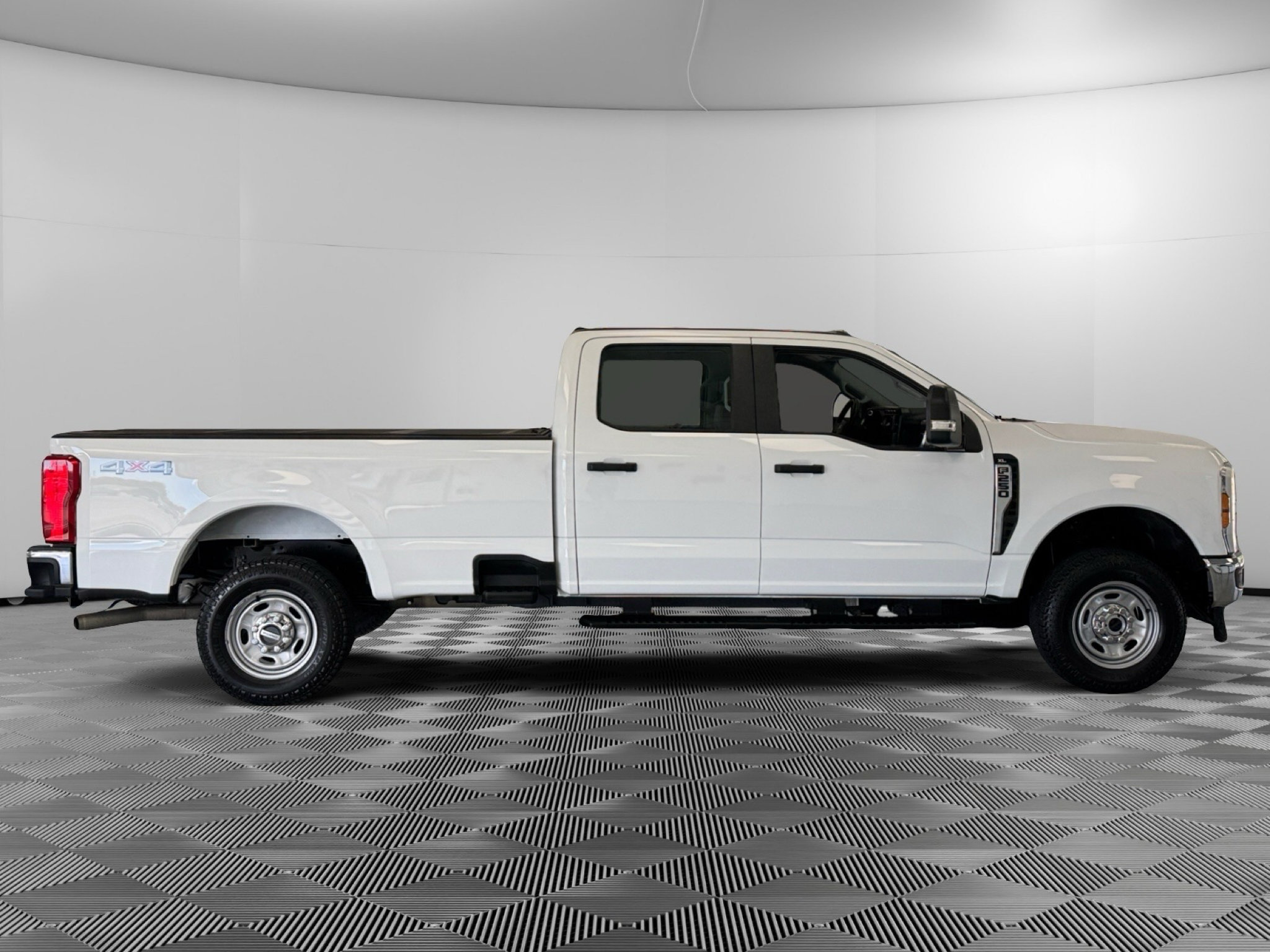Used 2024 Ford F250 XL w/ XL Chrome Package AWD/4WD image 9