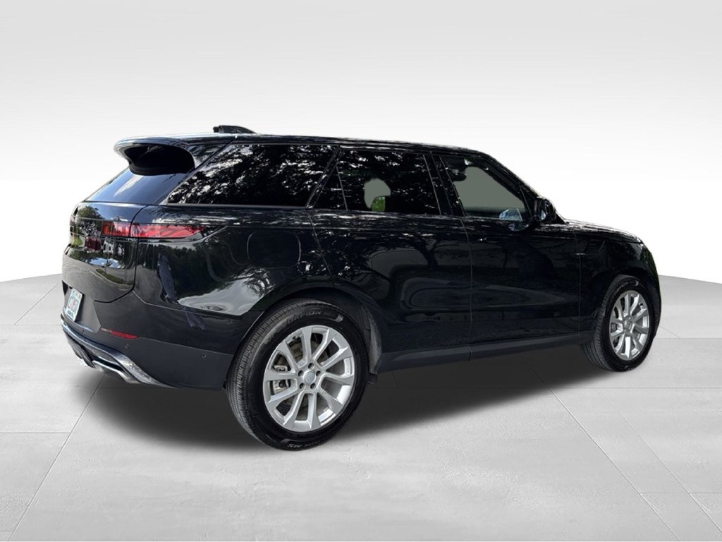 Used 2025 Land Rover Range Rover Sport SE AWD/4WD image 5