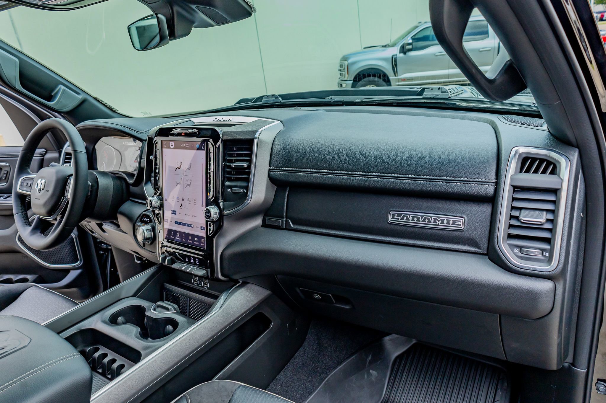 Used 2026 RAM 1500 Laramie w/ Night Edition image 18