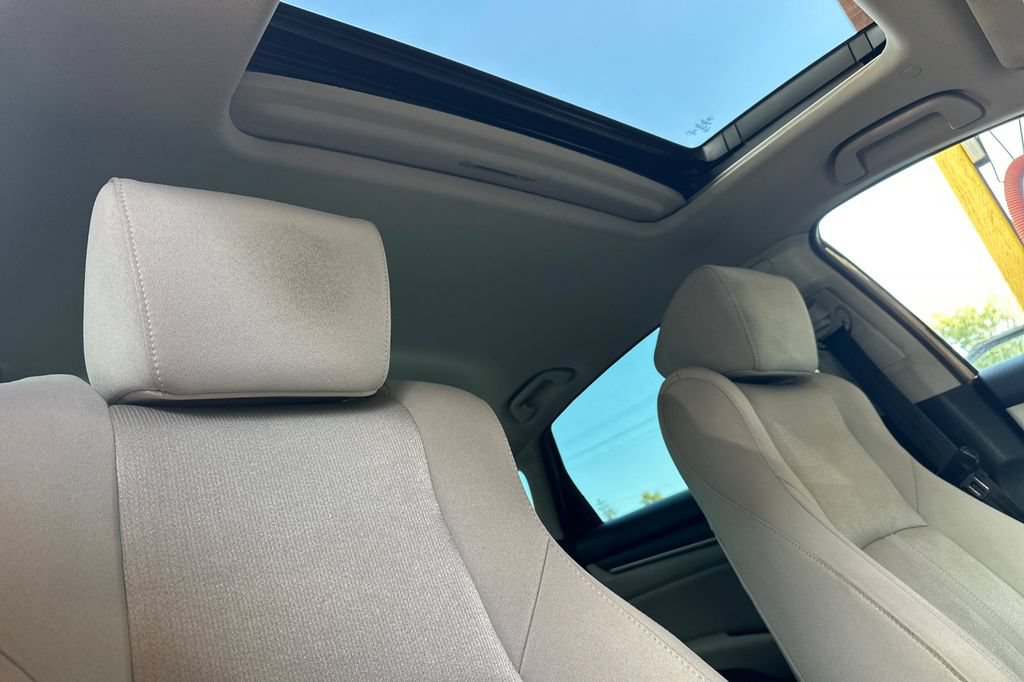 Used 2018 Honda Accord EX image 16