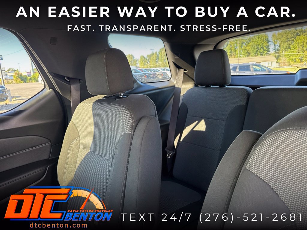 Used 2023 Chevrolet Traverse LT FWD image 27