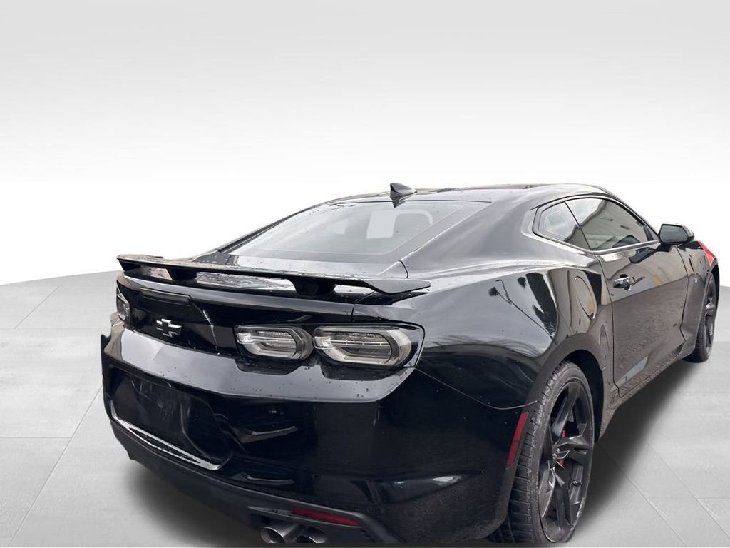 Used 2021 Chevrolet Camaro SS image 15