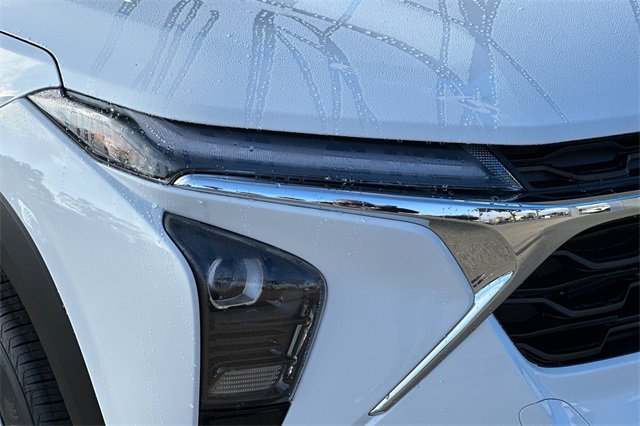 New 2026 Chevrolet Trax LT w/ Driver Confidence Package image 34