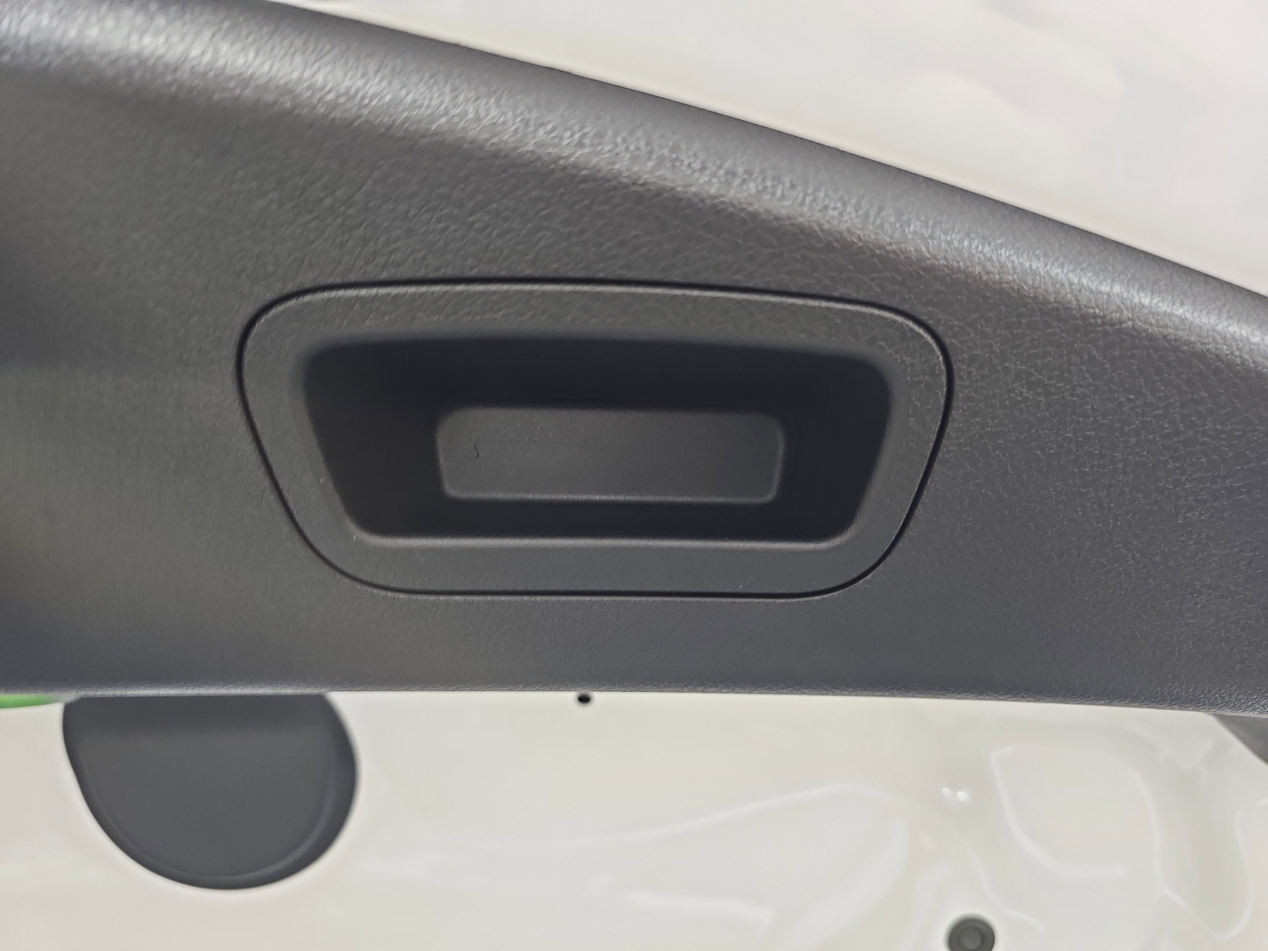 New 2026 Mercedes-Benz CLE 450 4MATIC Cabriolet image 13