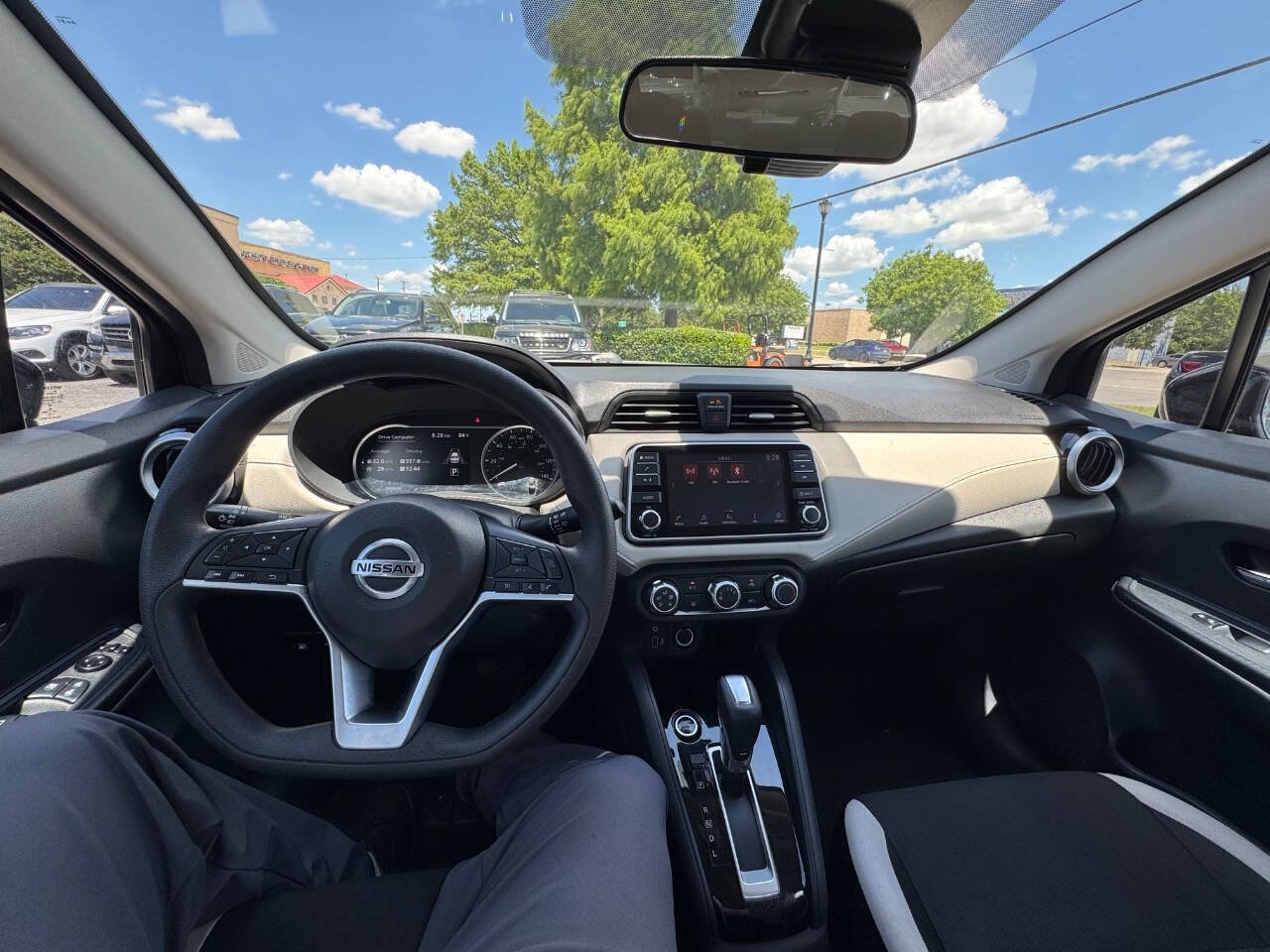 Used 2021 Nissan Versa SV image 19