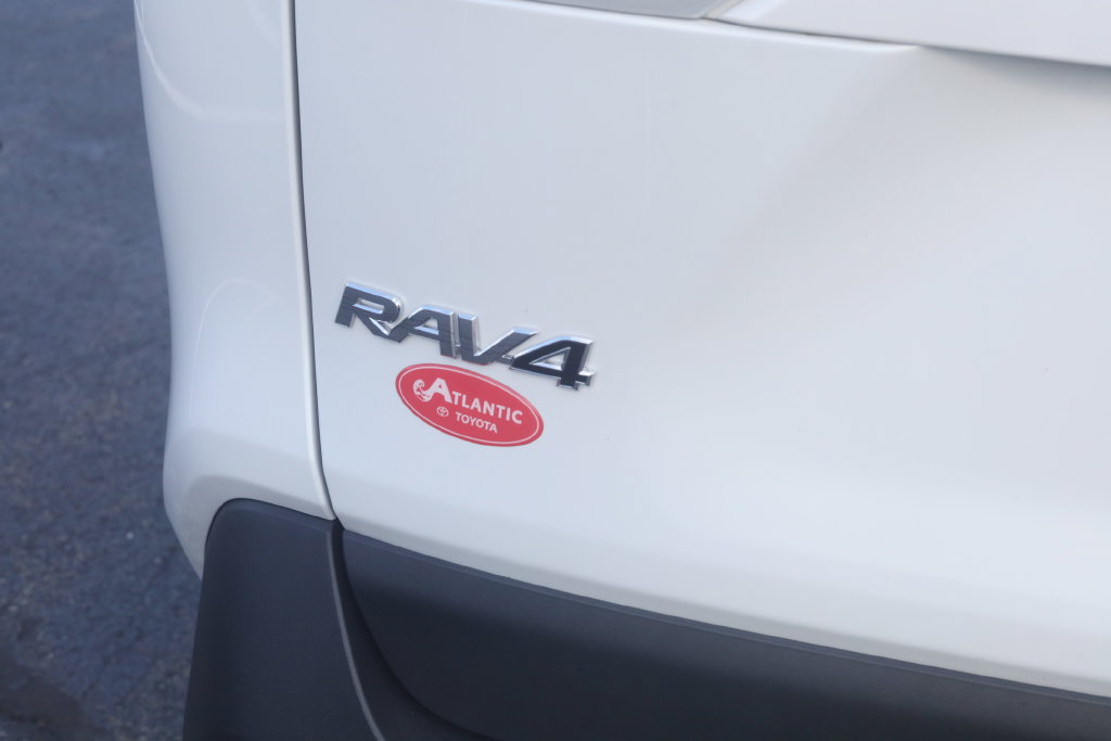 Used 2025 Toyota RAV4 XLE Premium w/ Weather Package AWD/4WD image 34