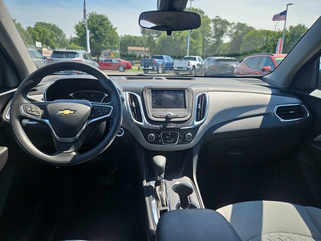 Used 2023 Chevrolet Equinox LS w/ LS Convenience Package AWD/4WD image 13