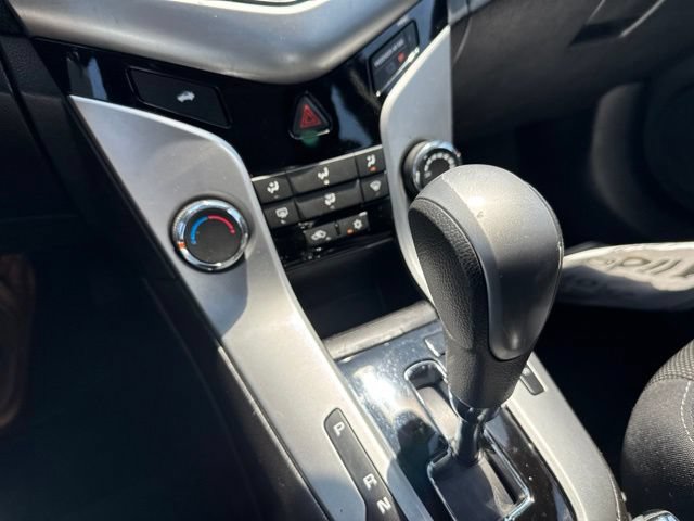 Used 2016 Chevrolet Cruze LT FWD image 26