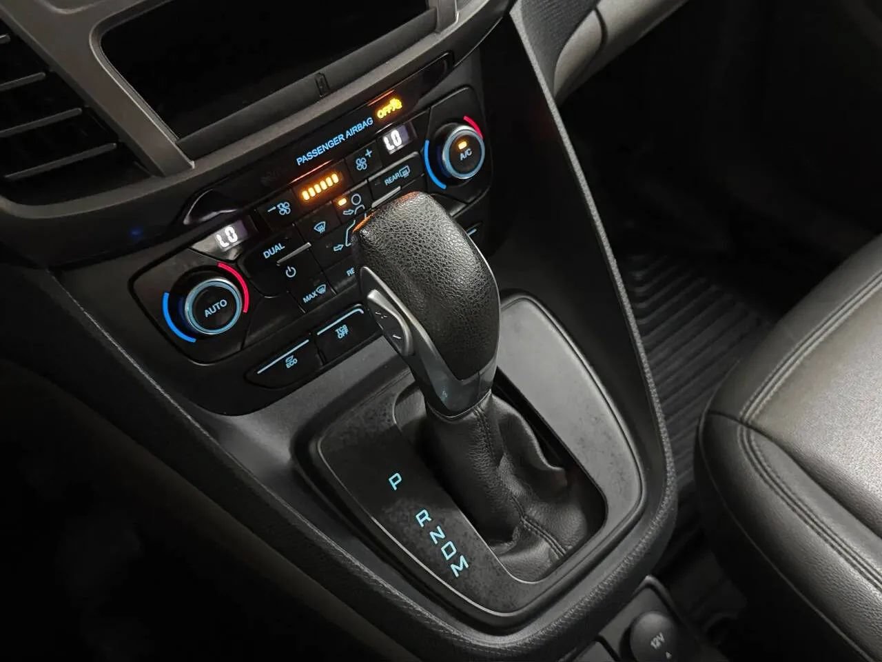 Used 2020 Ford Transit Connect XL FWD image 31