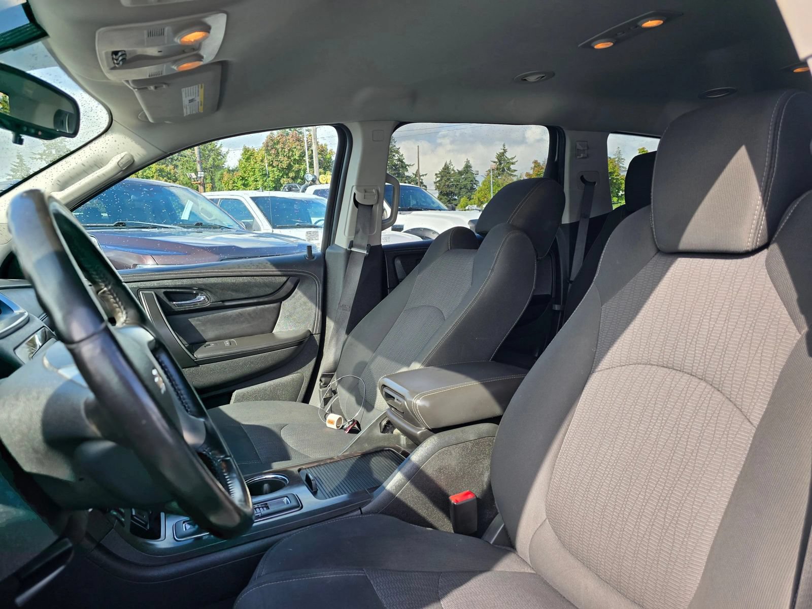 Used 2016 Chevrolet Traverse LT w/ Style and Technology Package FWD image 21