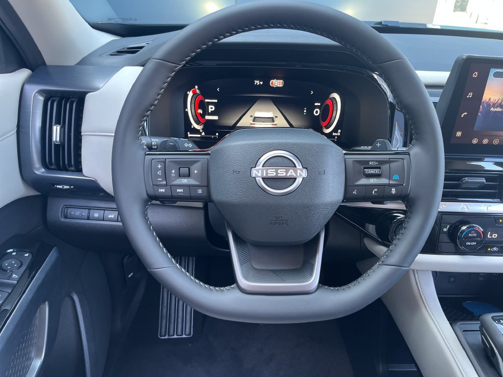 New 2026 Nissan Pathfinder SL FWD image 14