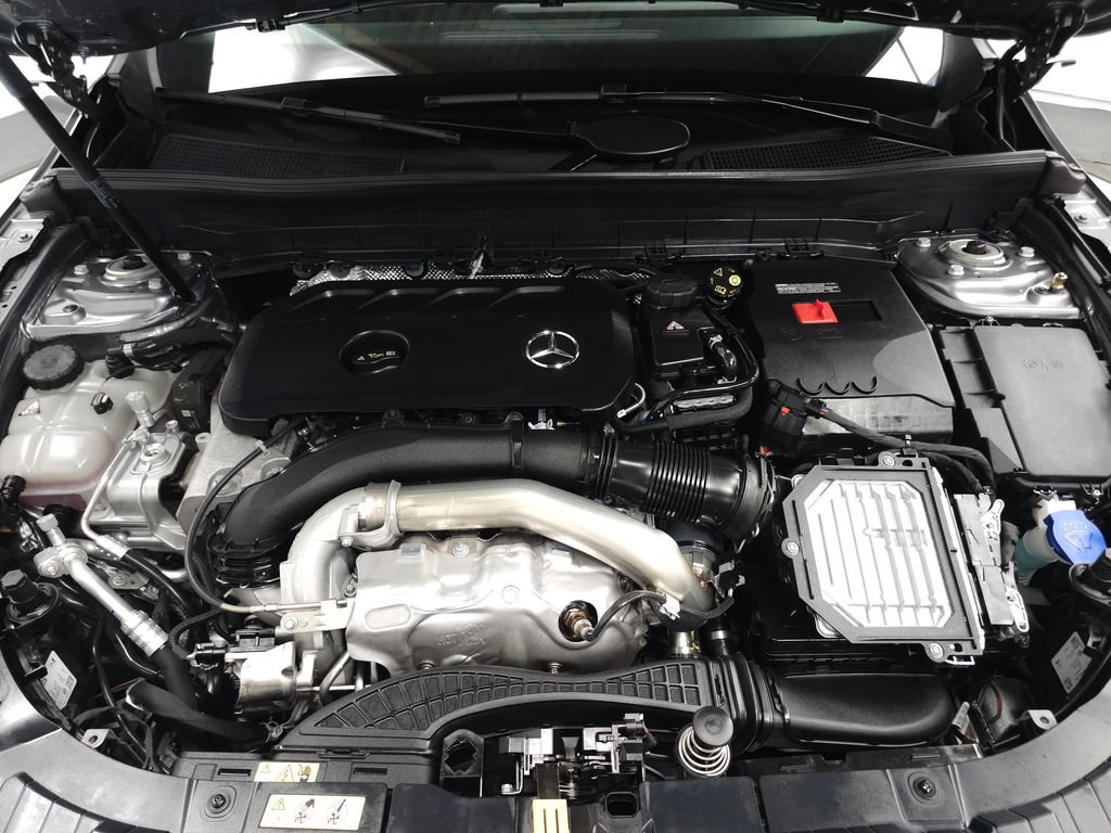 Certified 2026 Mercedes-Benz GLB 250 4MATIC image 33
