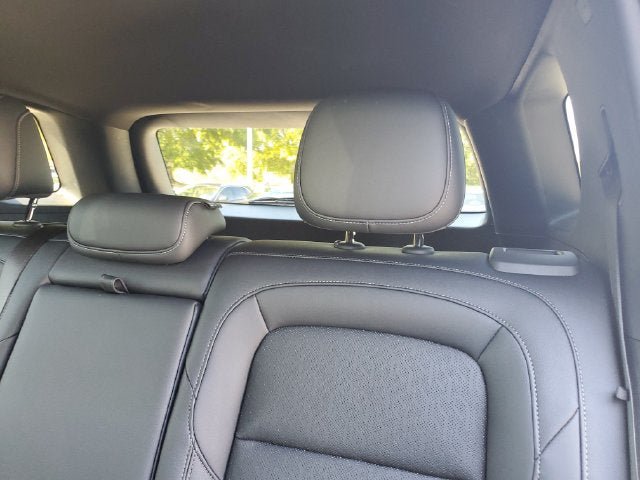 Used 2025 Chevrolet Equinox LT w/ Convenience Package II FWD image 13