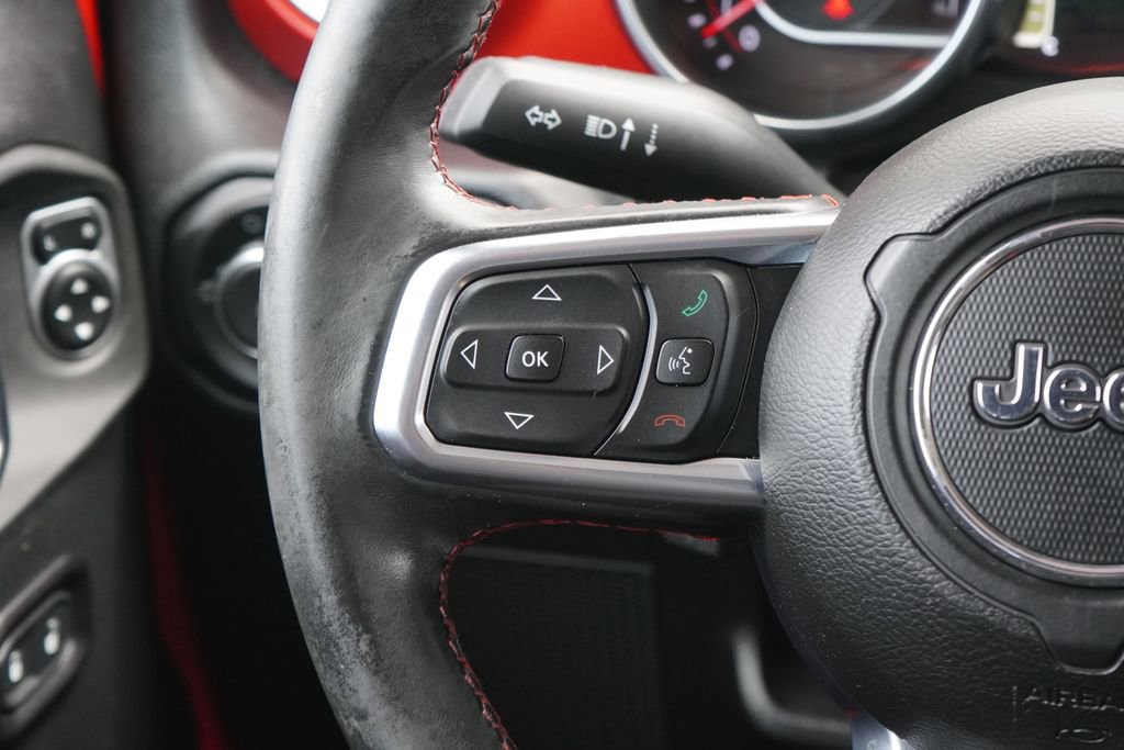 Used 2018 Jeep Wrangler Unlimited Rubicon AWD/4WD image 16