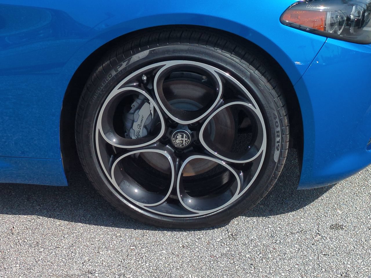 New 2025 Alfa Romeo Giulia w/ Driving Assist Package RWD image 10