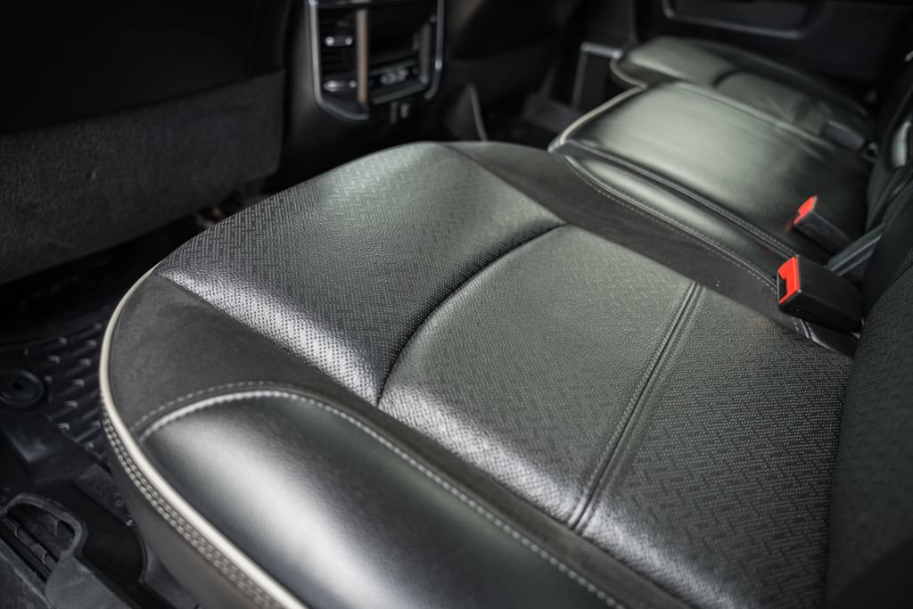 Used 2019 RAM 2500 Laramie AWD/4WD image 36