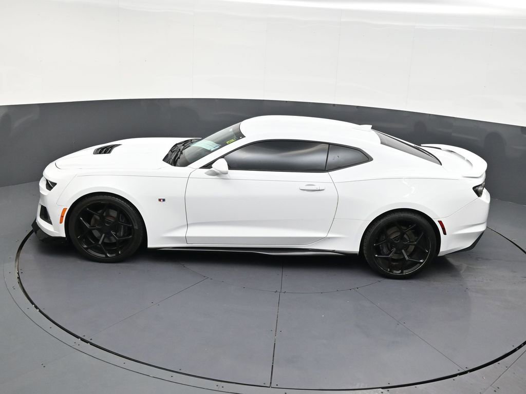 Used 2019 Chevrolet Camaro SS image 14