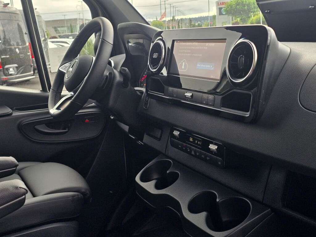 New 2026 Mercedes-Benz Sprinter 2500 image 22
