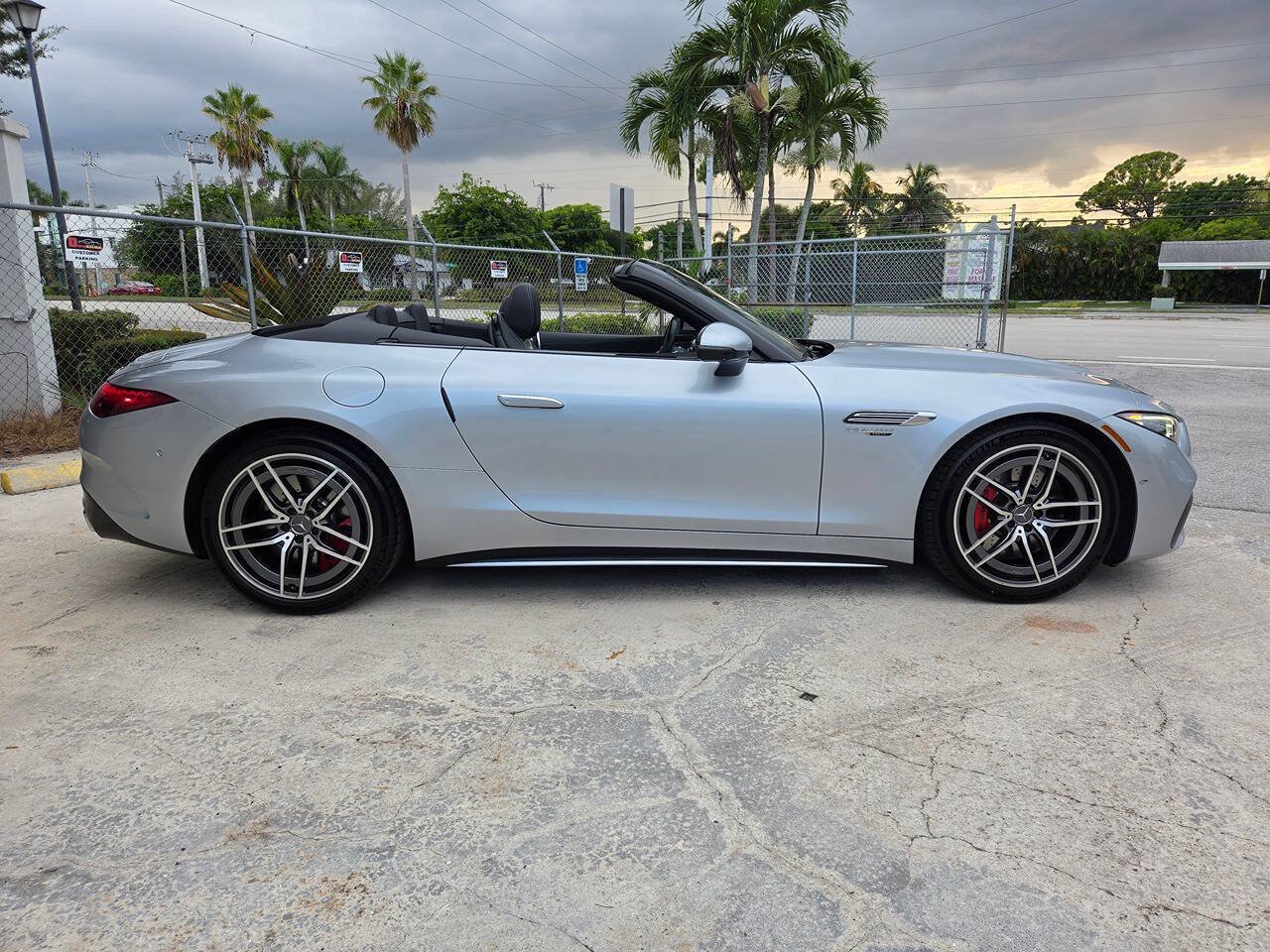 Used 2022 Mercedes-Benz SL 55 AMG 4MATIC image 5