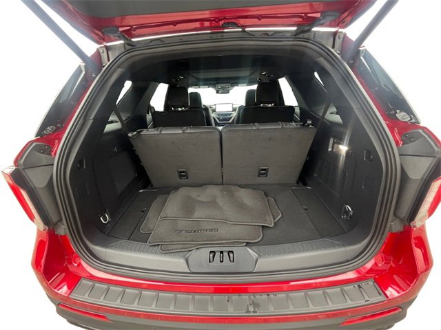 Used 2025 Ford Explorer ST image 19