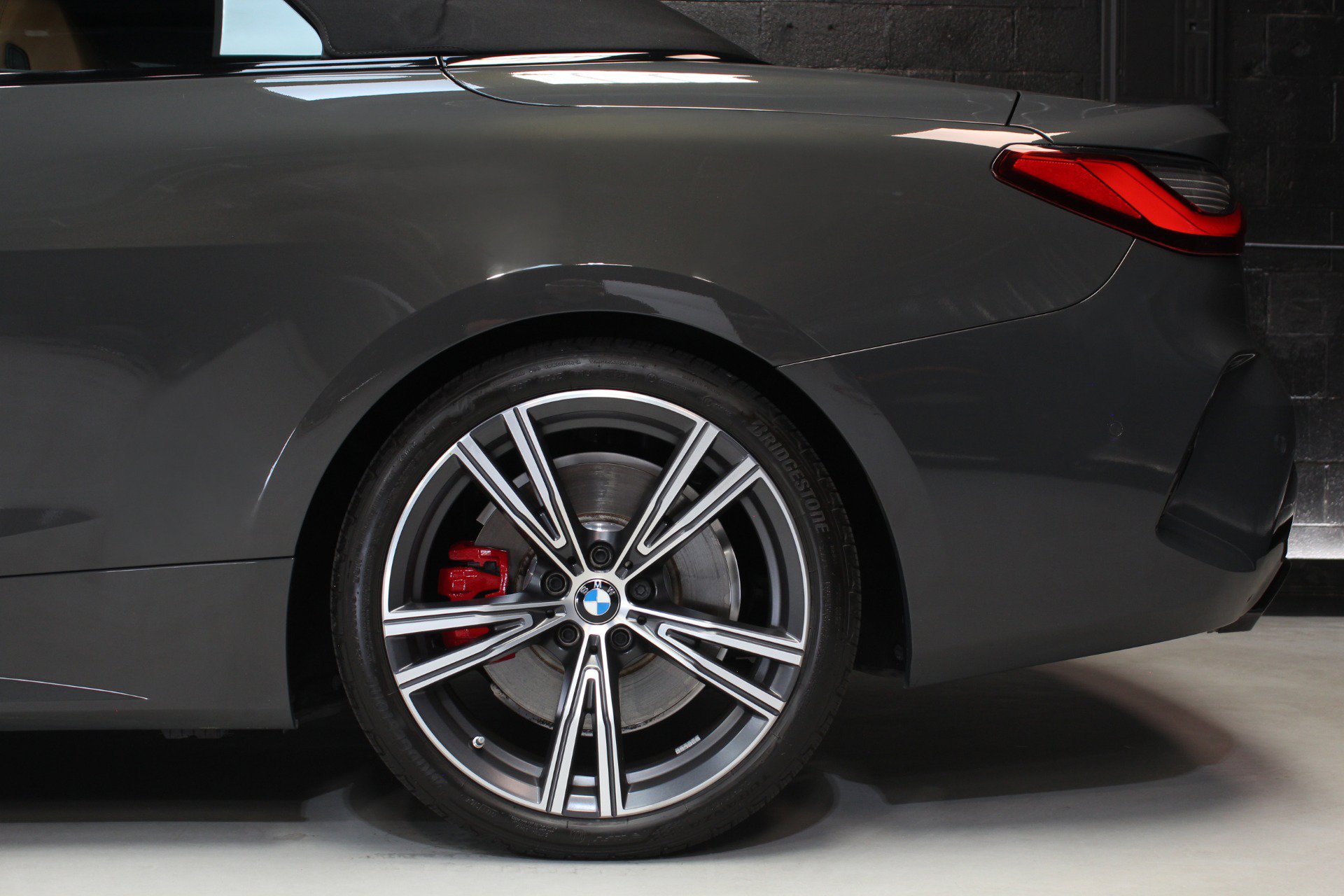 Used 2024 BMW M440i Convertible w/ Premium Package RWD image 6