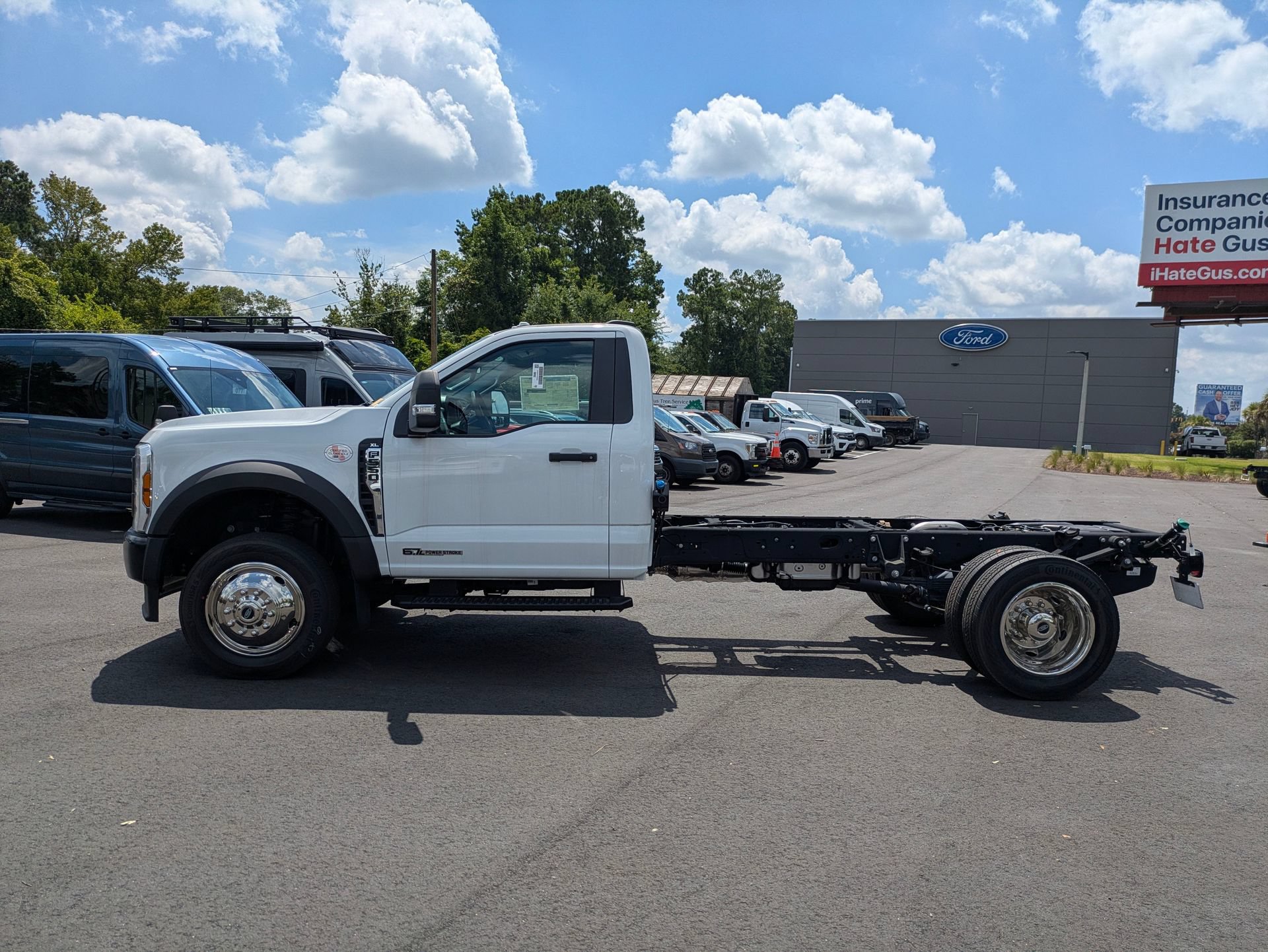 New 2025 Ford F550 4x4 Regular Cab Super Duty image 7