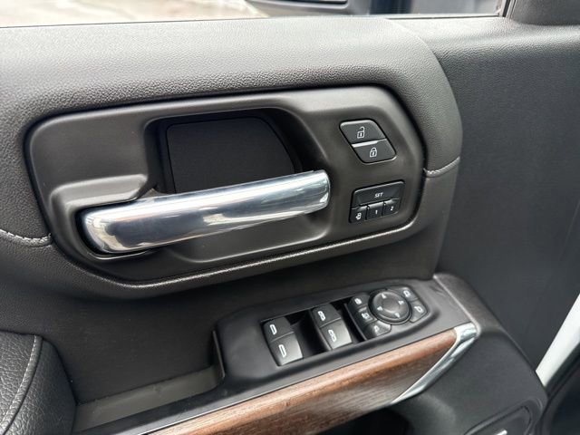 Used 2023 GMC Sierra 3500 Denali w/ Denali Ultimate Package image 20