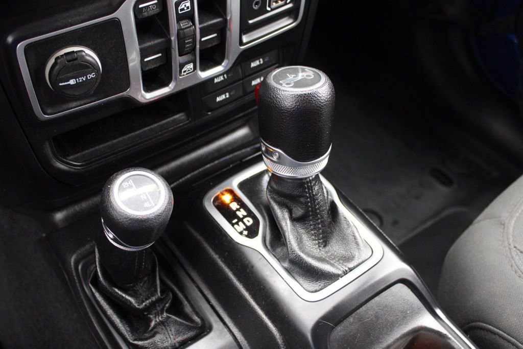 Used 2018 Jeep Wrangler Unlimited Sport S image 39