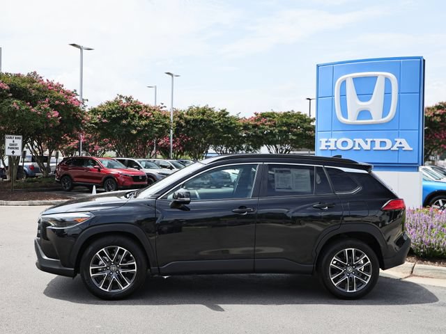 Used 2026 Toyota Corolla Cross XLE FWD image 4