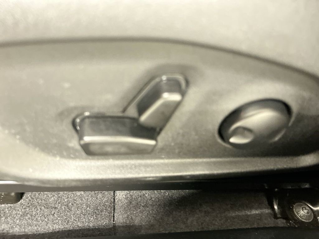 Used 2024 Jeep Compass Latitude w/ Convenience Group image 10