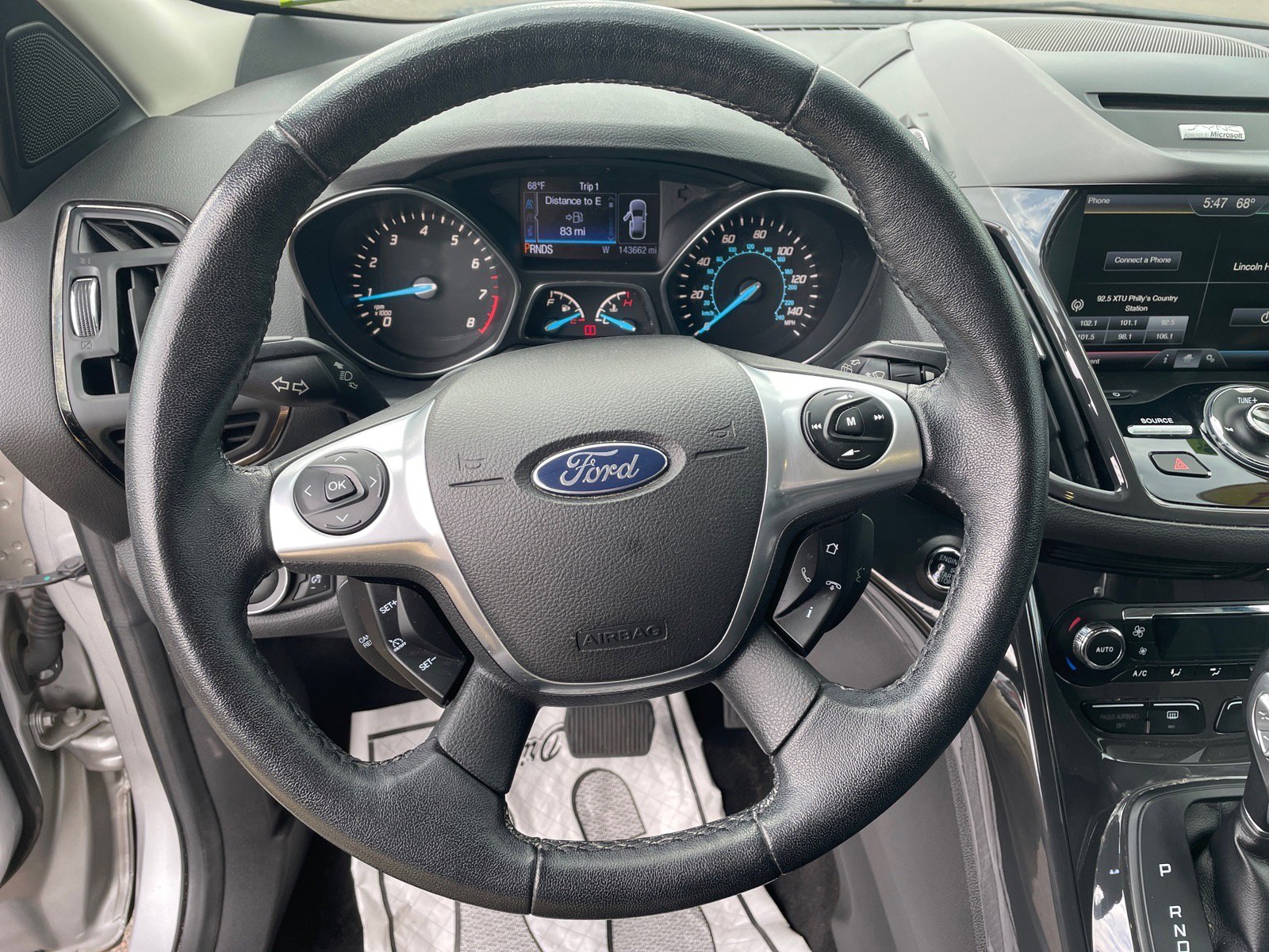 Used 2014 Ford Escape Titanium FWD image 17