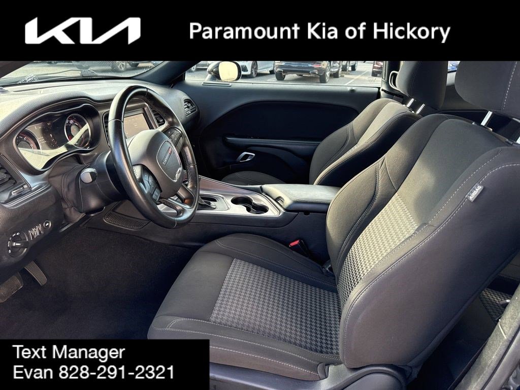 Used 2023 Dodge Challenger SXT image 19