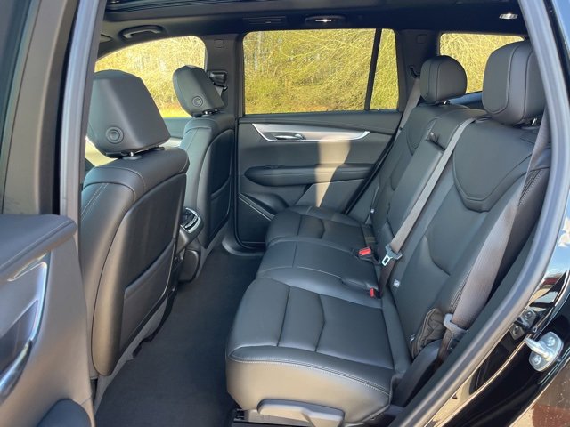 New 2025 Cadillac XT6 Luxury image 37