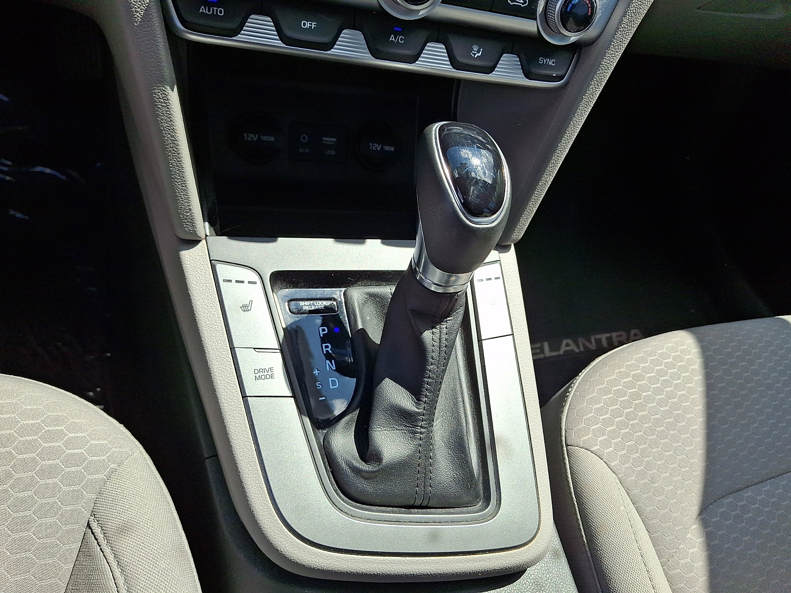 Used 2020 Hyundai Elantra Value Edition w/ Cargo Package (C1) FWD image 22