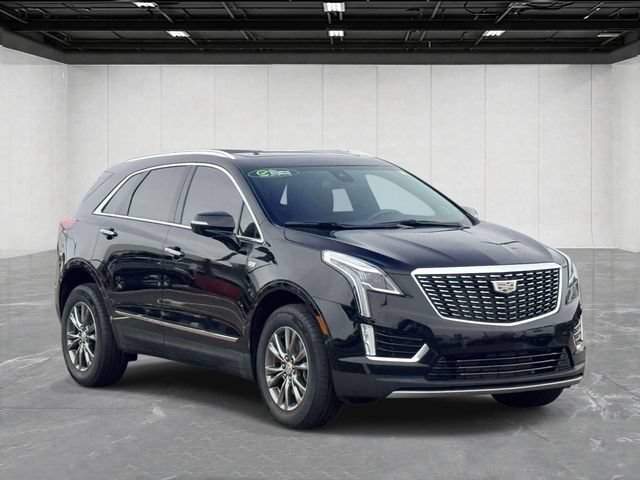 Used 2023 Cadillac XT5 Premium Luxury w/ LPO, Floor Liner Package FWD image 3