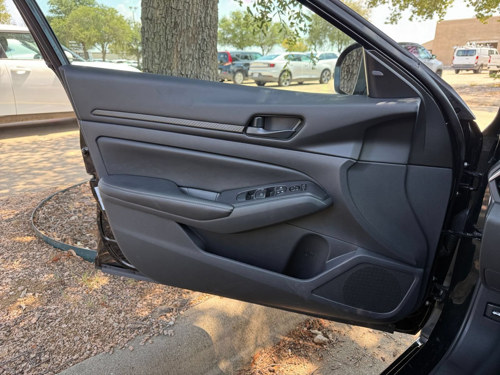 Used 2026 Nissan Altima 2.5 SV FWD image 15