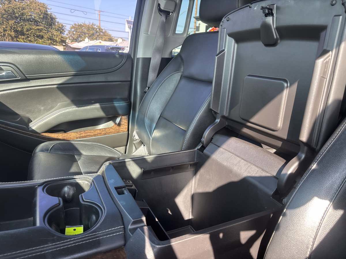 Used 2017 Chevrolet Tahoe LT w/ Luxury Package image 19